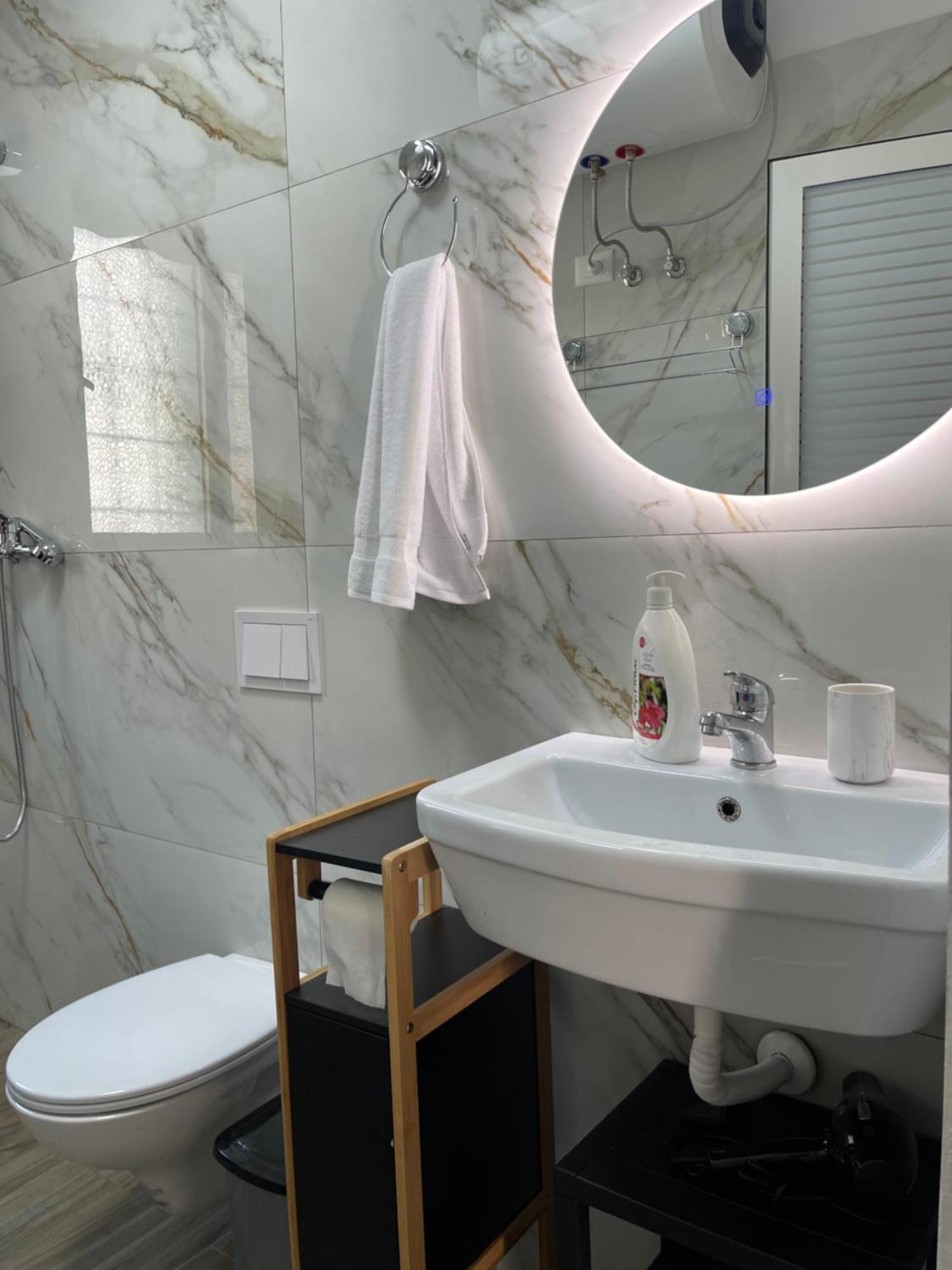 Sunny City Center Apartment Lezhë Exteriér fotografie